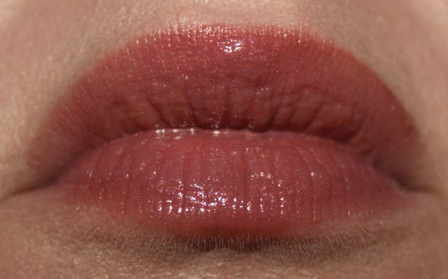 Vapour Elixir Plumping Lip Gloss Metro