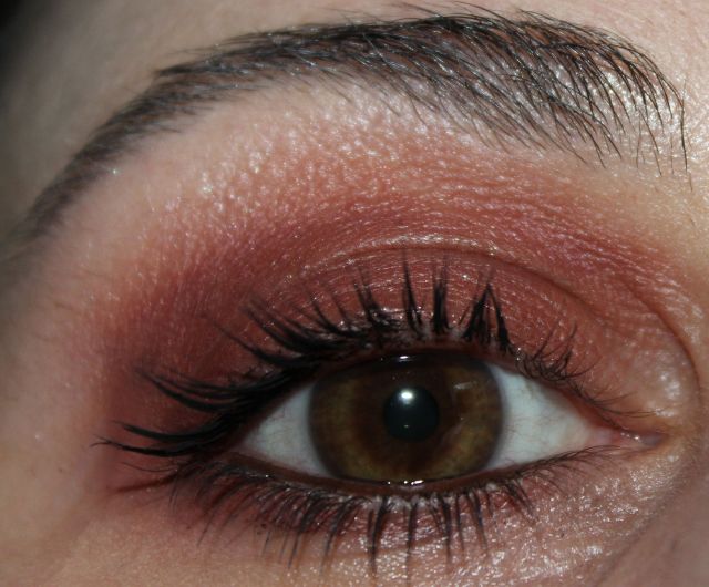ABH Modern Renaissance Palette smokey eye