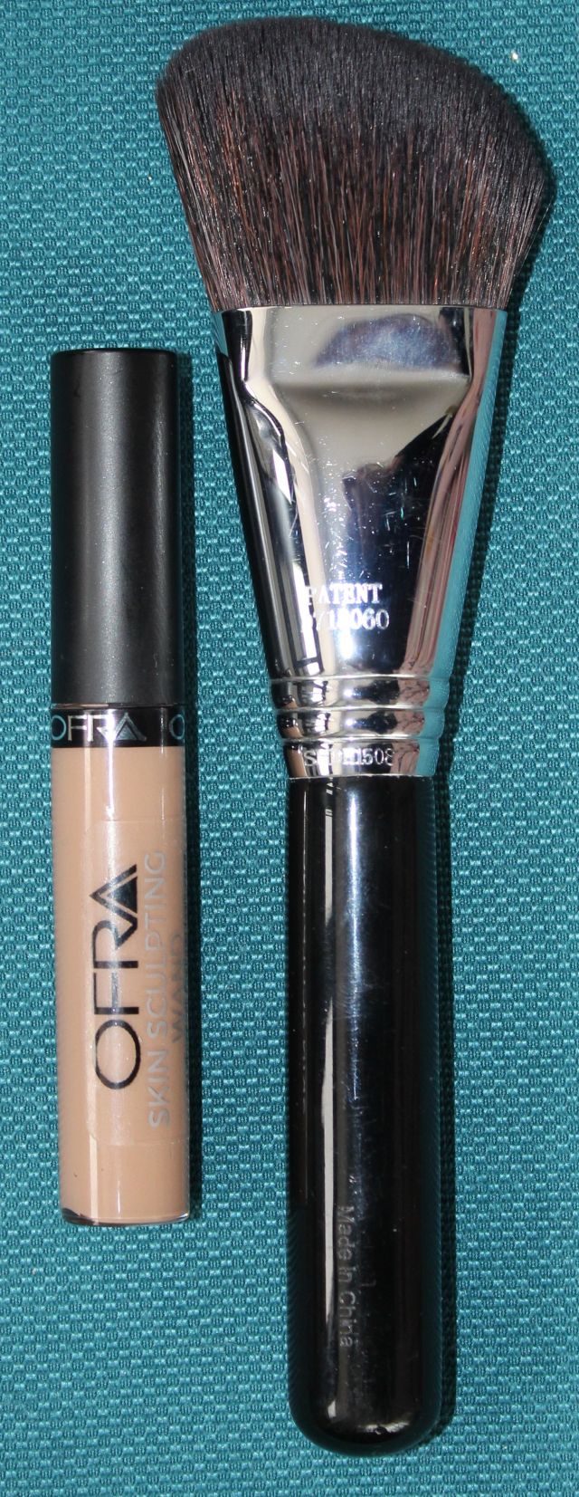 Ofra Skin Sculpting Wand in Sunset, Sigma F23 Soft Angled Contour brush